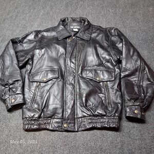EUC LeWorld Fine Leathers Patched Quitted‎ Jacket Men Size Medium
